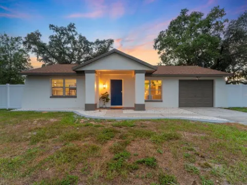 Green Modern Hideout  Pool Sleeps 12 Hotels in Spring Hill