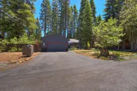 Modern Mountain Cabin - Walk to Tahoe City
