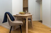 Private hotel type 1-bedroom apartment near the central rail station.