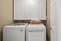 Charming 3-bedroom furnished, home with WiFi, AC in Spanish Hills Camarillo