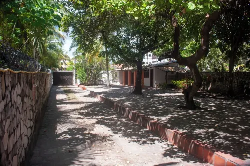 MH paradise with amazing pool, large barbecue by the sea, lots of space