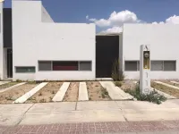 Hermosa casa completa en coto privado 住宿飯店