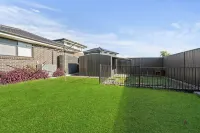 Modern Luxury Nest Hotel di Catherine Field