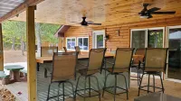 Three Bear Hideaway - Spacious 2 bed + Loft cabin in relaxing, convenient spot!