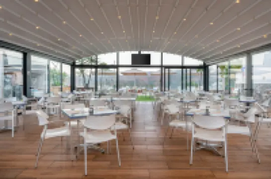 セルバトゥール エデン & ブガンビリャス