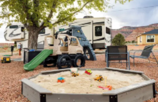 2Br Retreat Near Zion•Bryce•Wave: Hot Tub + Views!