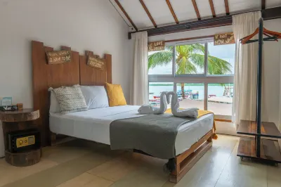 The Yak Lake House - Hostal فنادق في 