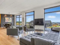 "Heidie" - 600m from the sea Hotels in Sjolund