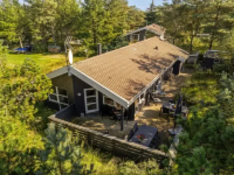 "Matthea" - 900m from the sea