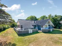 "Stryd" - 150m from the Sea - Homestays