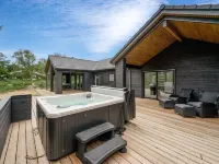 "Edmond" - 995m from the Sea - Bathtub