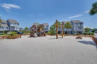 Cape San Blas Gem: Walk to Beach & Pool! - WiFi