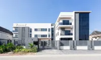 Vertus Hotel and Suites - 3-Star