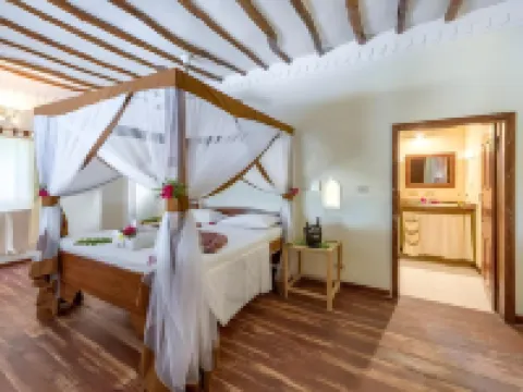 Hakuna Majiwe Beach Lodge