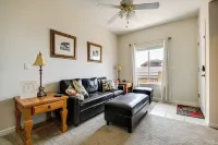Golf Course Views & Private Deck: Mesquite Condo! - breakfast