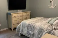 Cute and Cozy Lakehouse