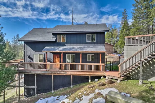 Arnold Cabin with Deck, Near Hiking and Wineries!