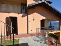 Garden Flat by Lake Maggiore