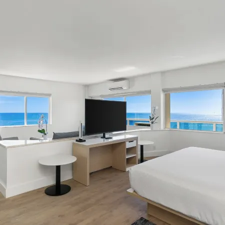 Ocean Sky Hotel & Resort Отели в г. Форт-Лодердейл