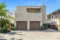 Updated 2 Bedroom Lantern District Condo All on 1 Level. Walk to Beaches/Harbor. Hotels near The Pilgrim
