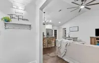 Our cozy, fully remodeled "Treehouse