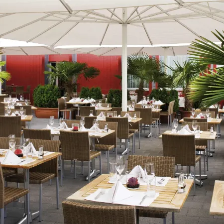 Mövenpick Hotel Zürich Airport