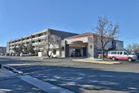 Ramada Plaza by Wyndham Albuquerque Midtown Hotels near Absolute Computing Solutions