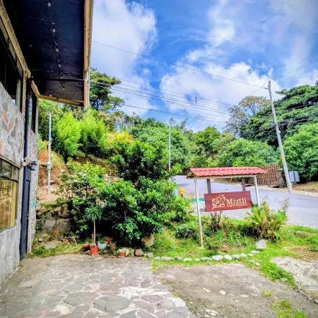 Miztli Lodge & Adventure