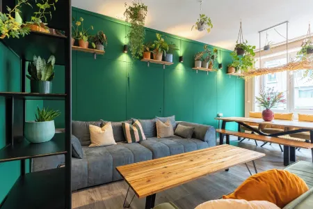 Mue Cubes -Capsule Hotel