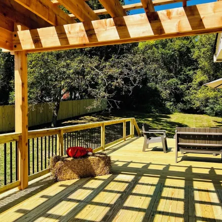 Carters Creek Cottage just minutes away from Franklin, Leipers Fork, South Hall.