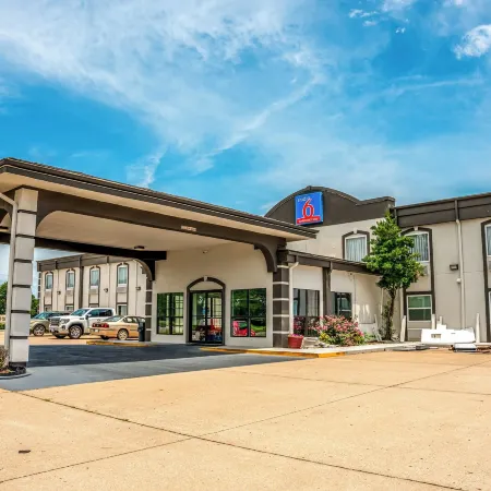 Studio 6 Claremore, OK