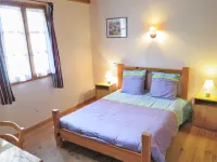 Le Châtaignier Hotels in Blanquefort-sur-Briolance