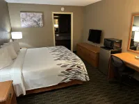 Red Roof Inn & Suites Marysville Hotels in Zane Township