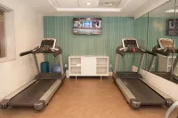 Holiday Inn Express & Suites PORTERVILLE by IHG - Gym