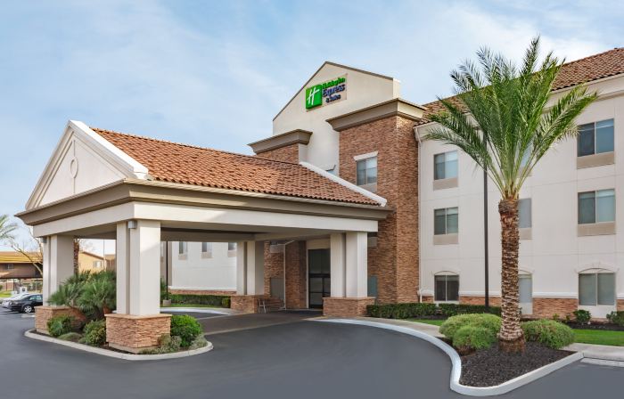 Holiday Inn Express & Suites MERCED - YOSEMITE NATL PK AREA by IHG