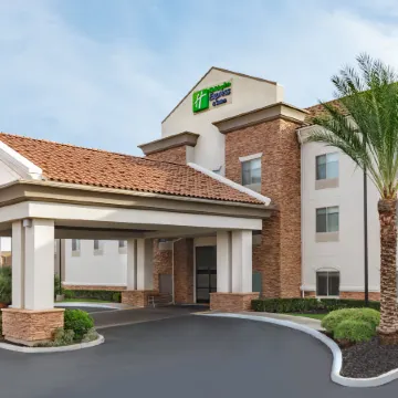 Holiday Inn Express & Suites MERCED - YOSEMITE NATL PK AREA by IHG