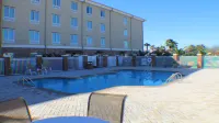 Holiday Inn Express & Suites GONZALES by IHG - Swimmingpools
