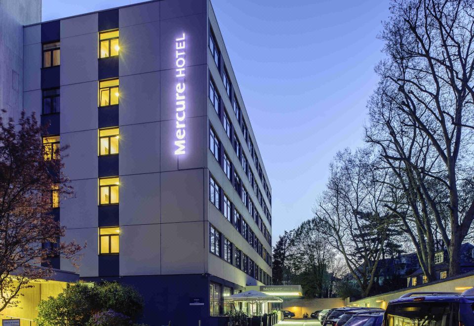 Mercure Koeln Belfortstrasse Hotel Over view