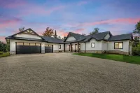 Spacious 5-bedroom house in lovely Townsend thats guaranteed to please everyone