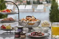 Hotel Brown Beach House & Spa - breakfast