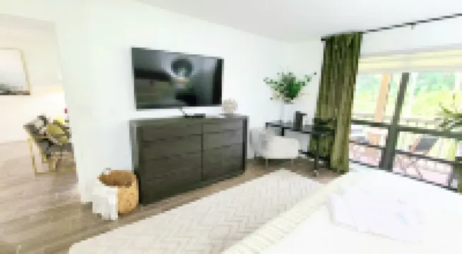 POSHPADZ PGA GOLF VILLA VERDE - Free WiFi Close to Beach