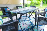 Charlotte Sanctuary, Comfort, Fenced, Sleeps 11
