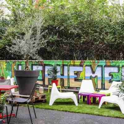 Hôtel ibis Paris Porte de Clichy Centre. Hotel Exterior