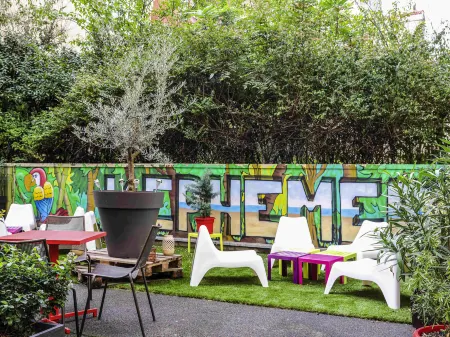 Ibis Paris Porte de Clichy Centre Отели в г. Клиши-ла-Гаренн