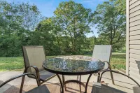 Holiday Ridge Escape - Holiday Hills Branson - Golf Resort - Outdoor Pools