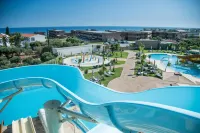 Senseana Sea Side Resort & Aquadventure - Family