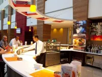 Novotel Dammam Business Park - Quầy bar