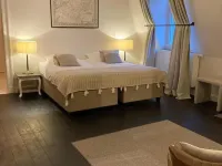 Chateau Fort Lapin Hotels near Koolkerke