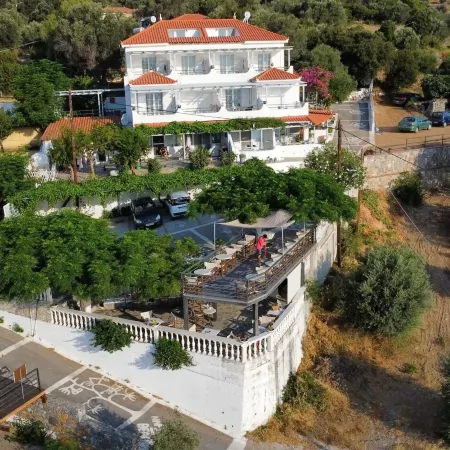 Nafsika Sea View Apartments