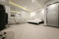 Chungju Modern Gray Hotel - 3 stjerner